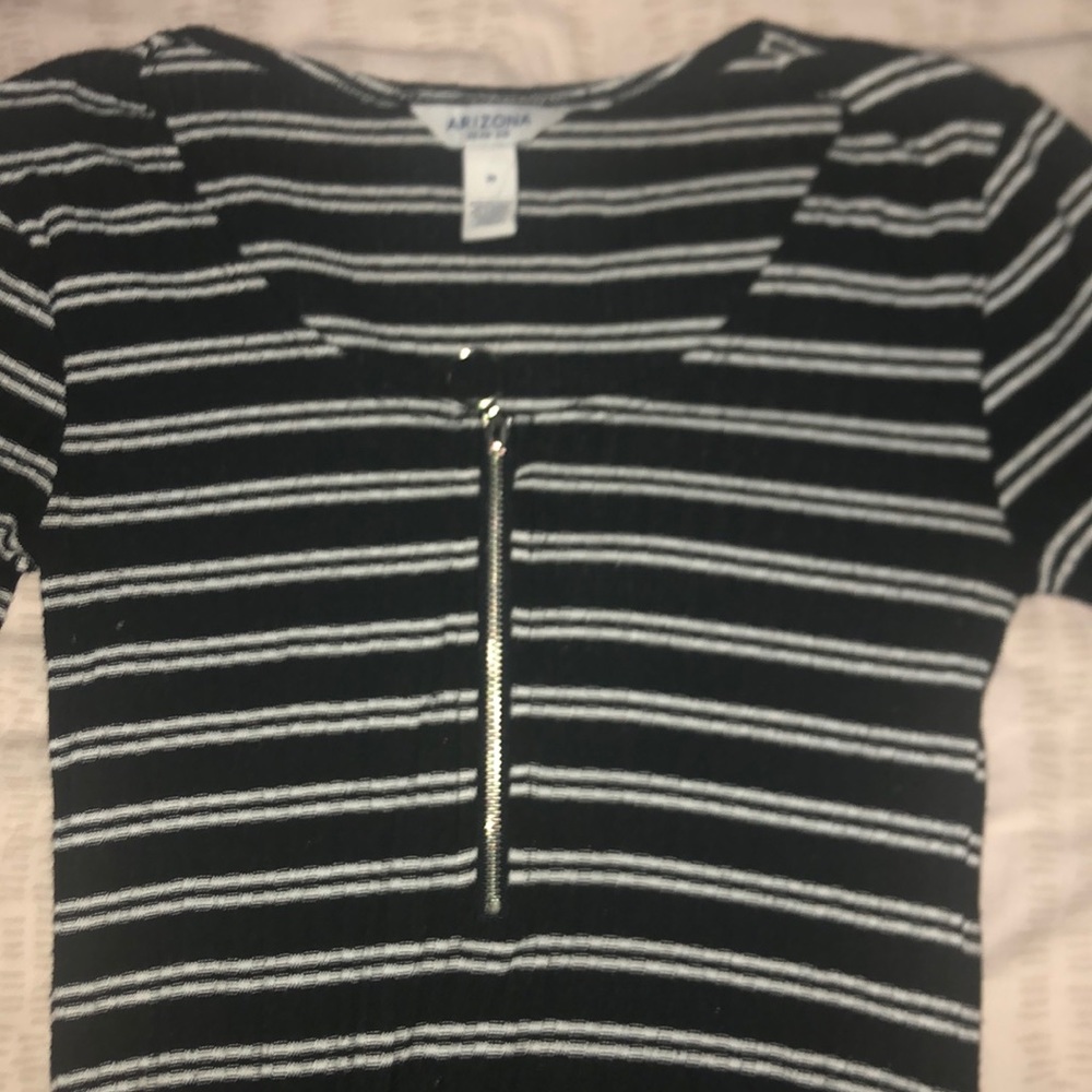 Nice fitted cropped long sleeve